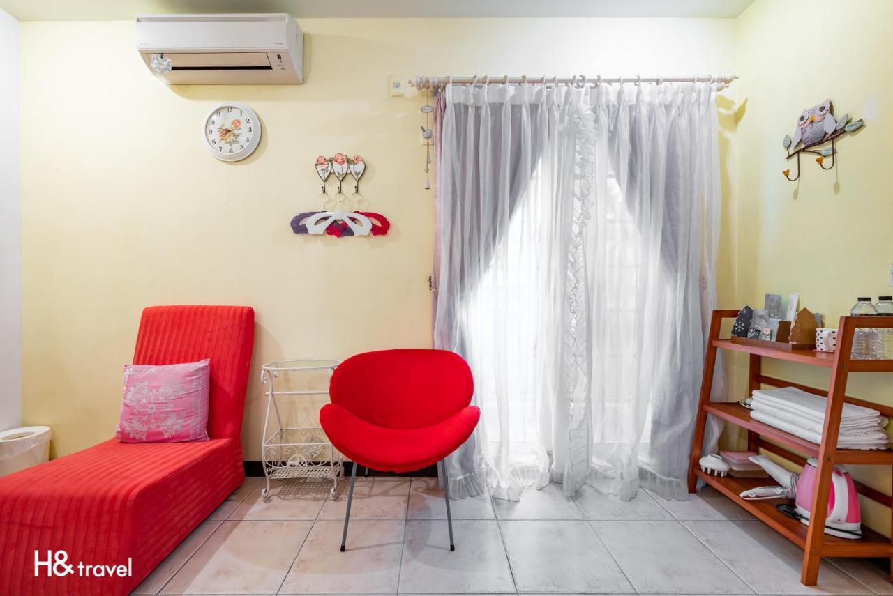 White Cotton Candy Homestay Hualien Extérieur photo