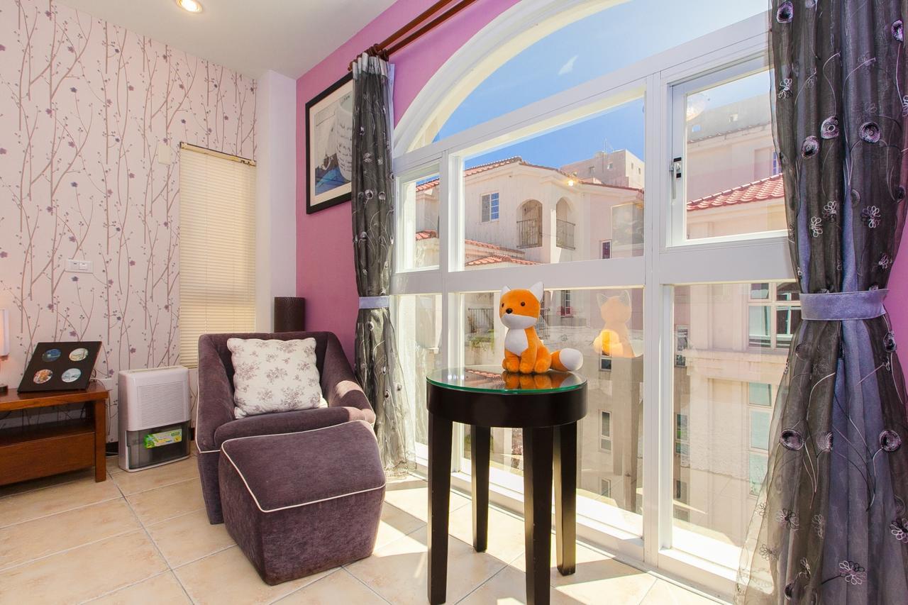 White Cotton Candy Homestay Hualien Extérieur photo