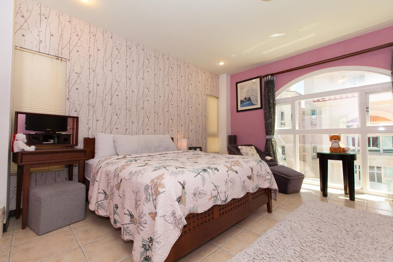 White Cotton Candy Homestay Hualien Extérieur photo