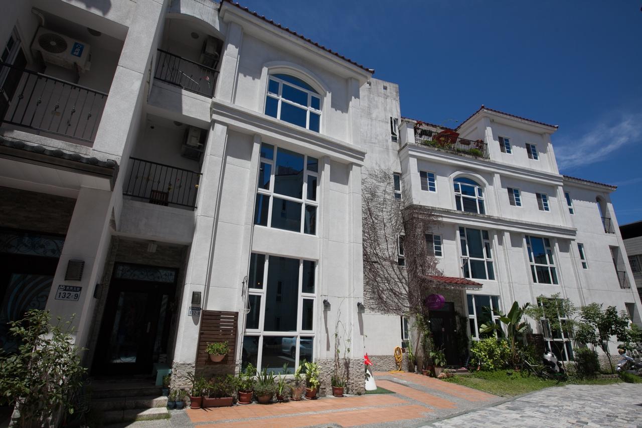White Cotton Candy Homestay Hualien Extérieur photo